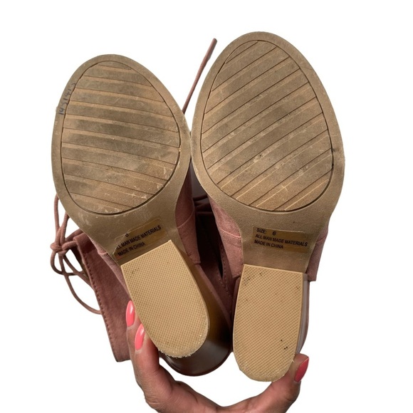 Charlotte Russe Lace Up Peep Toe Chunky Block Heels Booties Sz 6 - Picture 9 of 9